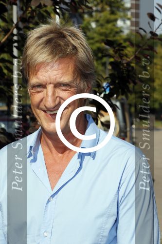 Rotterdam 14 september 2016
Boekpresentatie boek Rene v Gijp geschreven door Michiel v Egmond bij the harbour club. Zijn zoons Bicky en Sanny kregen de eerste exemplaren. Willem Kieft