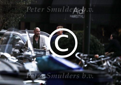 Amsterdam 26 september 2017
Albert Verlinde gaat met zijn nieuwe vriend een hapje eten bij v Dam op de cornelis schuytstraat
