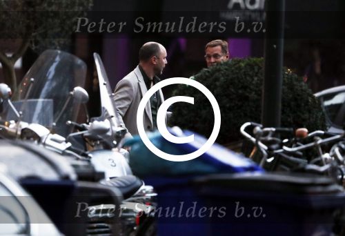 Amsterdam 26 september 2017
Albert Verlinde gaat met zijn nieuwe vriend een hapje eten bij v Dam op de cornelis schuytstraat