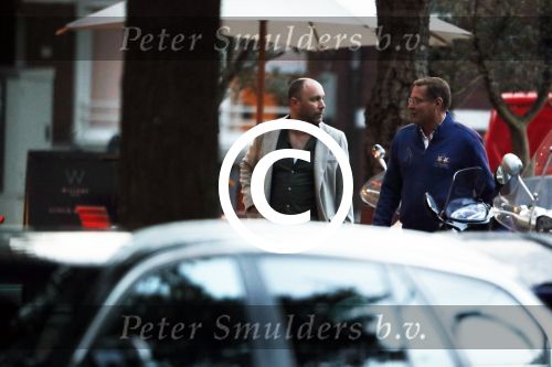 Amsterdam 26 september 2017
Albert Verlinde gaat met zijn nieuwe vriend een hapje eten bij v Dam op de cornelis schuytstraat