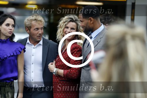 Amsterdam 28 september 2017
Castpresentaie van de Spa ( net 5 serie). De cast bestaat uit Annette Barlo Mattijn Hartemink Eva Marie v d Waal Rein v DuivenbodenDavy Eduard King Juvat Westendorp Beau Schneider Lara Leijs Nzinga Sordam en Eva Bartels.
