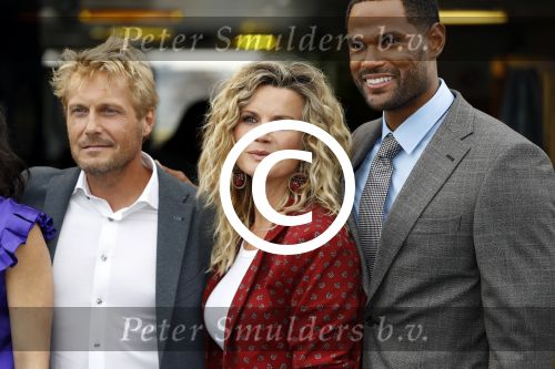Amsterdam 28 september 2017
Castpresentaie van de Spa ( net 5 serie). De cast bestaat uit Annette Barlo Mattijn Hartemink Eva Marie v d Waal Rein v DuivenbodenDavy Eduard King Juvat Westendorp Beau Schneider Lara Leijs Nzinga Sordam en Eva Bartels.