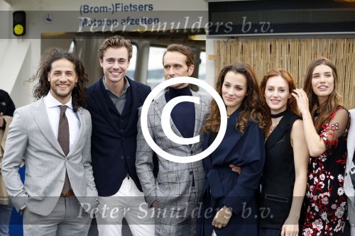 Amsterdam 28 september 2017
Castpresentaie van de Spa ( net 5 serie). De cast bestaat uit Annette Barlo Mattijn Hartemink Eva Marie v d Waal Rein v DuivenbodenDavy Eduard King Juvat Westendorp Beau Schneider Lara Leijs Nzinga Sordam en Eva Bartels.