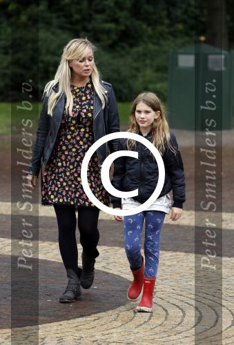 Kaatsheuvel 30 september 2017
Premiere musical in de efteling geschreven door Paul v Loon en Prinses Laurentien. Bridget Maasland met zoon Mees en een vriendinnetje