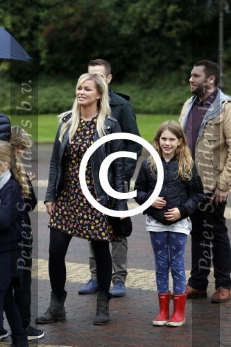 Kaatsheuvel 30 september 2017
Premiere musical in de efteling geschreven door Paul v Loon en Prinses Laurentien. Bridget Maasland met zoon Mees en een vriendinnetje