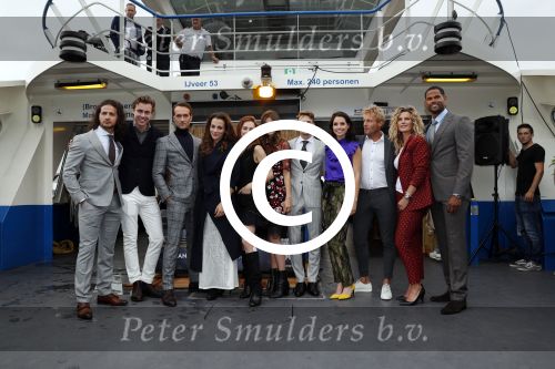Amsterdam 28 september 2017
Castpresentaie van de Spa ( net 5 serie). De cast bestaat uit Annette Barlo Mattijn Hartemink Eva Marie v d Waal Rein v DuivenbodenDavy Eduard King Juvat Westendorp Beau Schneider Lara Leijs Nzinga Sordam en Eva Bartels.