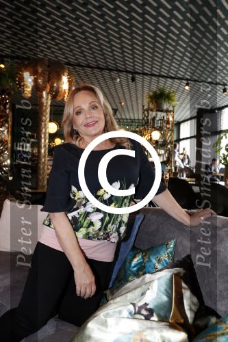 Amsterdam 25 september 2017 
Charlene Tilton wordt voor story geinterviewd door Annette de Vries. Charlene speelde Lucy in Dynasty