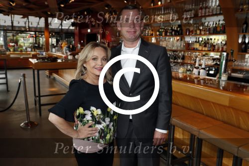 Amsterdam 25 september 2017 
Charlene Tilton wordt voor story geinterviewd door Annette de Vries. Charlene speelde Lucy in Dynasty