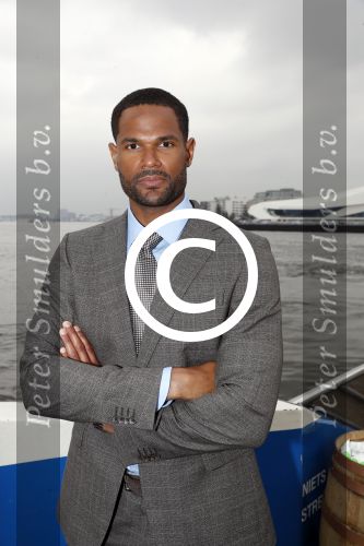 Amsterdam 28 september 2017
Castpresentaie van de Spa ( net 5 serie). De cast bestaat uit Annette Barlo Mattijn Hartemink Eva Marie v d Waal Rein v DuivenbodenDavy Eduard King Juvat Westendorp Beau Schneider Lara Leijs Nzinga Sordam en Eva Bartels.