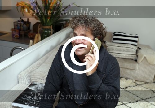 Amsterdam 25 september 2017 
Dirk Zeelenberg wordt in zijn huis geinterviewd door Catherine Keyl