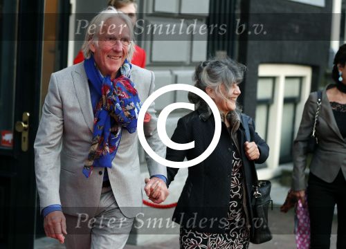 Amsterdam 21 september 2017
The Curious Incident of the Dog in the Night premiere in Carre. Freek de Jonge met vrouw
