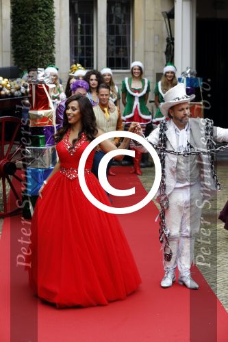 Amsterdam 25 september 2017 
Holly Mae Brood, Martijn Fischer, Yolanthe Sneijder-Cabau, Buddy Vedder, Danny de Munk, Glennis Grace en Carlo Boszhard tijdens de castpresentatie van de Christmas Show 2017 in hotel The Grand. Ruben Nicolai presenteert het.