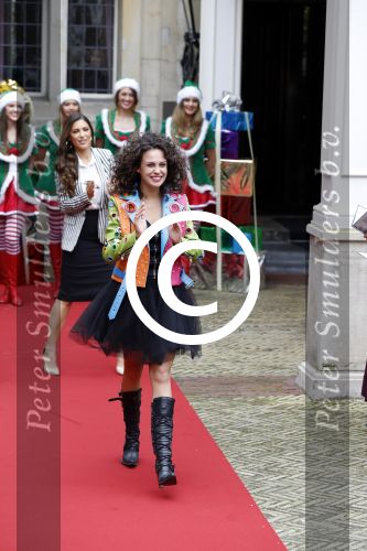 Amsterdam 25 september 2017 
Holly Mae Brood, Martijn Fischer, Yolanthe Sneijder-Cabau, Buddy Vedder, Danny de Munk, Glennis Grace en Carlo Boszhard tijdens de castpresentatie van de Christmas Show 2017 in hotel The Grand. Ruben Nicolai presenteert het.