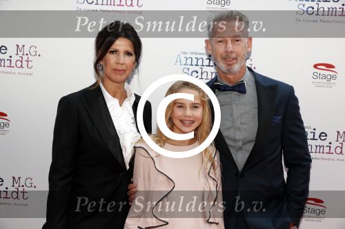 Amsterdam 24 september 2017
Premiere Annie MG Schmidt was getekend in het nieuwe de la mar. isa Hoes met dochter vlinder en broer Onno Hoes