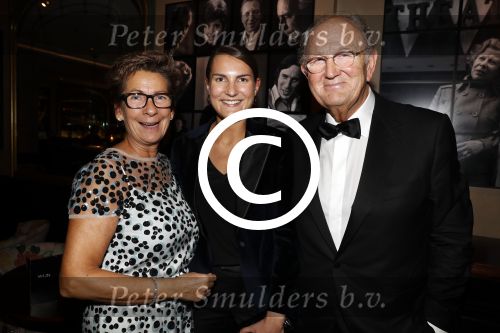 Amsterdam 24 september 2017 
Premiere Annie MG Schmidt met Simone Kleinsma William Spaaij Marjolein Touw Wim v d Driessche en Jeske v d Staak in het de la mar theater. Joop Janine en iris v d Ende