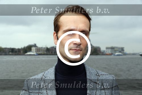 Amsterdam 28 september 2017
Castpresentaie van de Spa ( net 5 serie). De cast bestaat uit Annette Barlo Mattijn Hartemink Eva Marie v d Waal Rein v DuivenbodenDavy Eduard King Juvat Westendorp Beau Schneider Lara Leijs Nzinga Sordam en Eva Bartels.