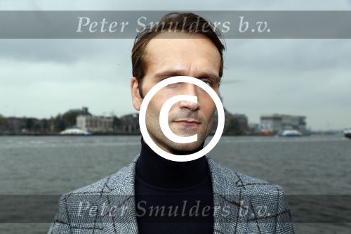 Amsterdam 28 september 2017
Castpresentaie van de Spa ( net 5 serie). De cast bestaat uit Annette Barlo Mattijn Hartemink Eva Marie v d Waal Rein v DuivenbodenDavy Eduard King Juvat Westendorp Beau Schneider Lara Leijs Nzinga Sordam en Eva Bartels.