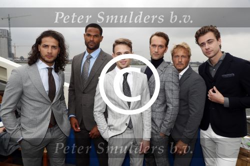 Amsterdam 28 september 2017
Castpresentaie van de Spa ( net 5 serie). De cast bestaat uit Annette Barlo Mattijn Hartemink Eva Marie v d Waal Rein v DuivenbodenDavy Eduard King Juvat Westendorp Beau Schneider Lara Leijs Nzinga Sordam en Eva Bartels.