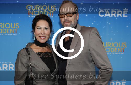 Amsterdam 21 september 2017
The Curious Incident of the Dog in the Night premiere in Carre. Patricia Steur met vriend