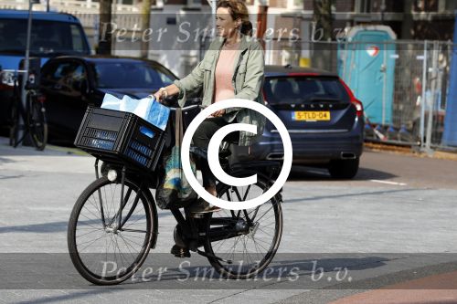 Amsterdam 27 september 2017     
Prinses Marilene v Vollenhoven op de fiets in Amsterdam zuid