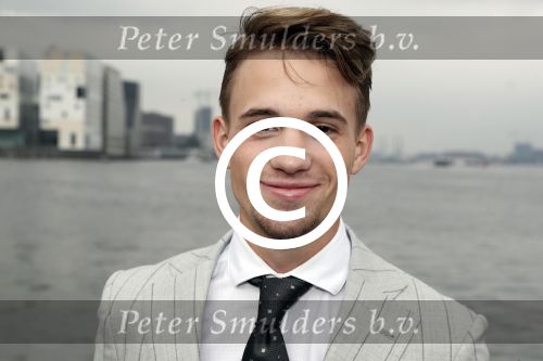 Amsterdam 28 september 2017
Castpresentaie van de Spa ( net 5 serie). De cast bestaat uit Annette Barlo Mattijn Hartemink Eva Marie v d Waal Rein v DuivenbodenDavy Eduard King Juvat Westendorp Beau Schneider Lara Leijs Nzinga Sordam en Eva Bartels.