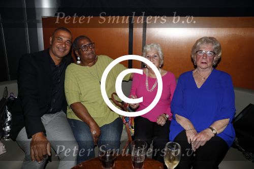 Zaandan 22 september 2017
Karin de Rooij 9 vriendin Ruud Gullit) viert haar 50e verjaardag. Ruud Gullit met moeder en tante
