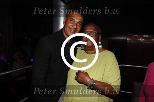 Zaandan 22 september 2017
Karin de Rooij 9 vriendin Ruud Gullit) viert haar 50e verjaardag. Ruud Gullit met moeder en tante