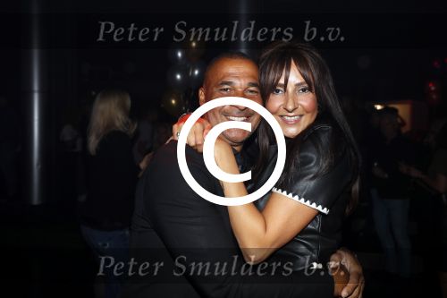 Zaandan 22 september 2017
Karin de Rooij 9 vriendin Ruud Gullit) viert haar 50e verjaardag. Ruud met zijn dochters Felicity en Joelle