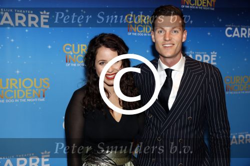Amsterdam 21 september 2017
The Curious Incident of the Dog in the Night premiere in Carre. Sanne Vogel met vriend