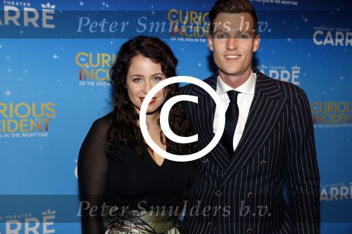 Amsterdam 21 september 2017
The Curious Incident of the Dog in the Night premiere in Carre. Sanne Vogel met vriend