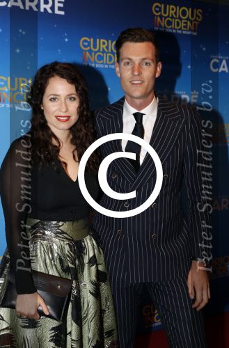 Amsterdam 21 september 2017
The Curious Incident of the Dog in the Night premiere in Carre. Sanne Vogel met vriend