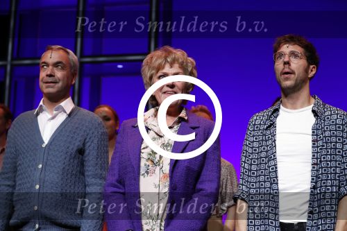 Amsterdam 24 september 2017 
Premiere Annie MG Schmidt met Simone Kleinsma William Spaaij Marjolein Touw Wim v d Driessche en Jeske v d Staak in het de la mar theater.