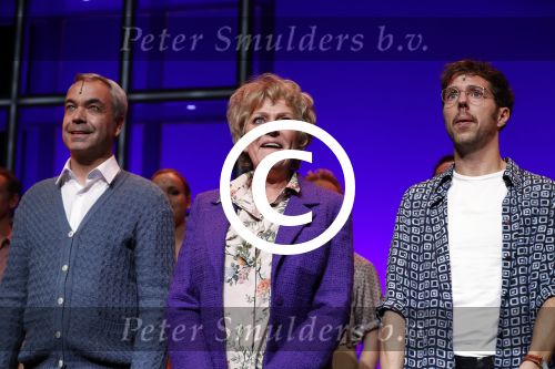 Amsterdam 24 september 2017 
Premiere Annie MG Schmidt met Simone Kleinsma William Spaaij Marjolein Touw Wim v d Driessche en Jeske v d Staak in het de la mar theater.