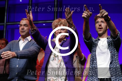 Amsterdam 24 september 2017 
Premiere Annie MG Schmidt met Simone Kleinsma William Spaaij Marjolein Touw Wim v d Driessche en Jeske v d Staak in het de la mar theater.