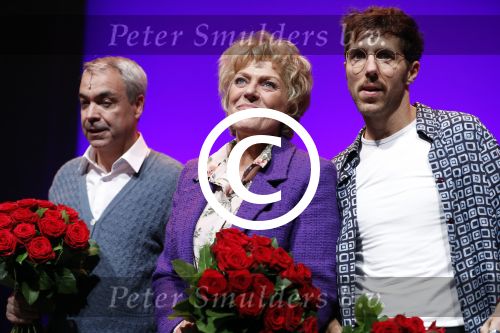 Amsterdam 24 september 2017 
Premiere Annie MG Schmidt met Simone Kleinsma William Spaaij Marjolein Touw Wim v d Driessche en Jeske v d Staak in het de la mar theater.