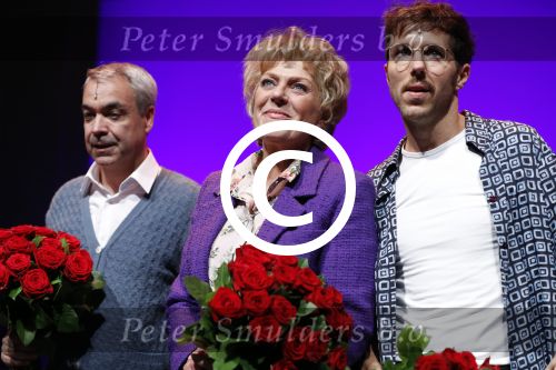 Amsterdam 24 september 2017 
Premiere Annie MG Schmidt met Simone Kleinsma William Spaaij Marjolein Touw Wim v d Driessche en Jeske v d Staak in het de la mar theater.