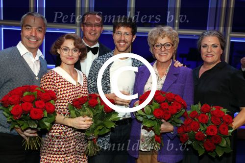 Amsterdam 24 september 2017 
Premiere Annie MG Schmidt met Simone Kleinsma William Spaaij Marjolein Touw Wim v d Driessche en Jeske v d Staak in het de la mar theater.