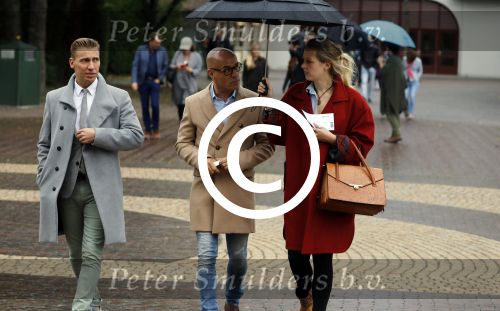 Kaatsheuvel 30 september 2017
Premiere musical in de efteling geschreven door Paul v Loon en Prinses Laurentien. Stanley Burlesson met vriend