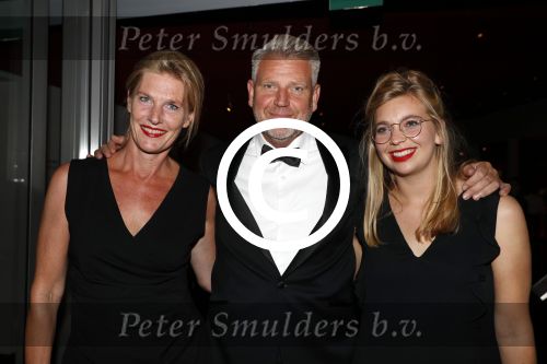 Amsterdam 24 september 2017
Premiere Annie MG Schmidt was getekend in het nieuwe de la mar. Sybrand Niessen met vrouw en dochter