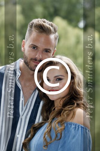 Amsterdam 6 september 2017
Perspresentatie van de musical On Your Feet bij strand Zuid. De cast met oa Ellen Evers, Jim Bakkum, Vajen v d Bosch, Albert Verlinde Nurlaila Kareem en  Tommie Christiaan