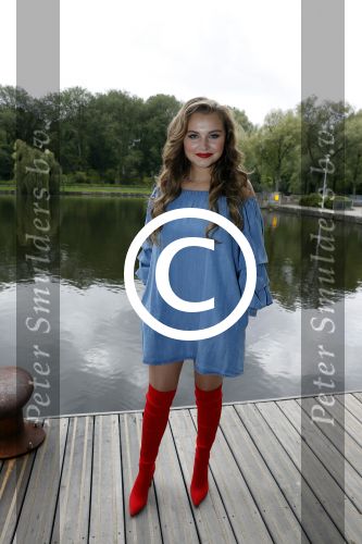 Amsterdam 6 september 2017
Perspresentatie van de musical On Your Feet bij strand Zuid. De cast met oa Ellen Evers, Jim Bakkum, Vajen v d Bosch, Albert Verlinde Nurlaila Kareem en  Tommie Christiaan