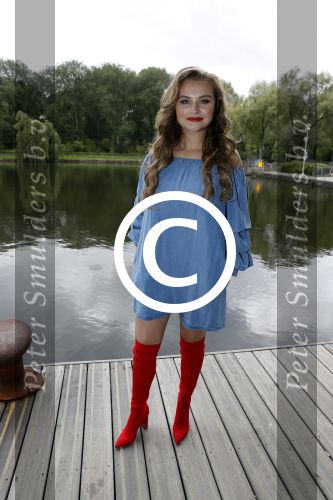 Amsterdam 6 september 2017
Perspresentatie van de musical On Your Feet bij strand Zuid. De cast met oa Ellen Evers, Jim Bakkum, Vajen v d Bosch, Albert Verlinde Nurlaila Kareem en  Tommie Christiaan