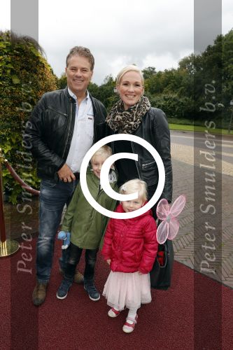 Kaatsheuvel 30 september 2017
Premiere musical in de efteling geschreven door Paul v Loon en Prinses Laurentien. Rein Kolpa en Wieneke Remmers met kinderen