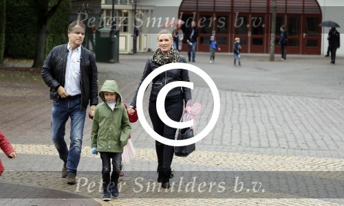 Kaatsheuvel 30 september 2017
Premiere musical in de efteling geschreven door Paul v Loon en Prinses Laurentien. Rein Kolpa en Wieneke Remmers met kinderen