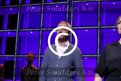 Amsterdam 24 september 2017 
Premiere Annie MG Schmidt met Simone Kleinsma William Spaaij Marjolein Touw Wim v d Driessche en Jeske v d Staak in het de la mar theater.