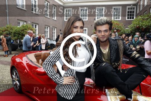 Amsterdam 25 september 2017 
Holly Mae Brood, Martijn Fischer, Yolanthe Sneijder-Cabau, Buddy Vedder, Danny de Munk, Glennis Grace en Carlo Boszhard tijdens de castpresentatie van de Christmas Show 2017 in hotel The Grand. Ruben Nicolai presenteert het.