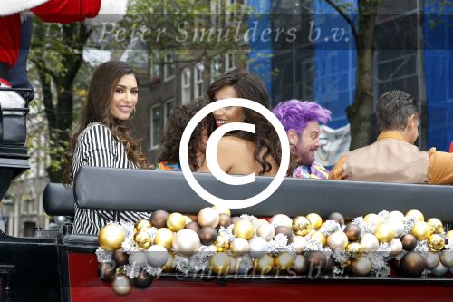 Amsterdam 25 september 2017 
Holly Mae Brood, Martijn Fischer, Yolanthe Sneijder-Cabau, Buddy Vedder, Danny de Munk, Glennis Grace en Carlo Boszhard tijdens de castpresentatie van de Christmas Show 2017 in hotel The Grand. Ruben Nicolai presenteert het.