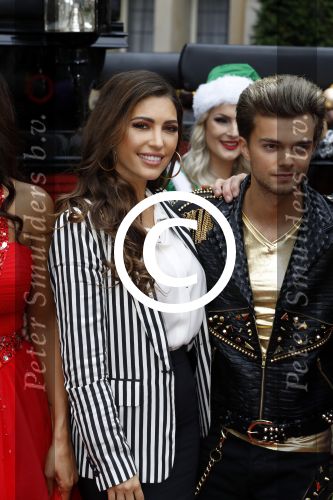 Amsterdam 25 september 2017 
Holly Mae Brood, Martijn Fischer, Yolanthe Sneijder-Cabau, Buddy Vedder, Danny de Munk, Glennis Grace en Carlo Boszhard tijdens de castpresentatie van de Christmas Show 2017 in hotel The Grand. Ruben Nicolai presenteert het.