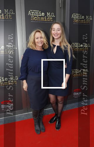 Amsterdam 30 september 2018
1 jaar Annie MG Schmidt in het delamar theater. Angela Groothuizen met dochter
