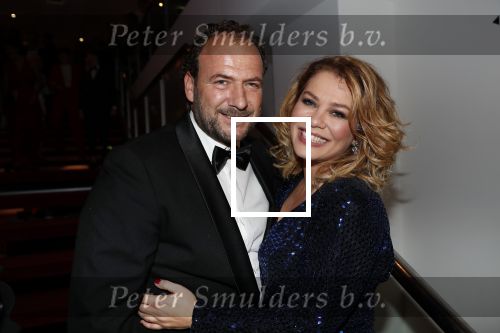 Utrecht 23 september 2018
Premiere Mamma Mia in beatrixtheater. Hoofdrollen zijn er voor Antje Monteiro Jolijn Henneman Sophia Wezer Hilke Bierman Dieter Troubleyn Emiel de Jong en Soy Kroon. Antje met vriend Dennis
